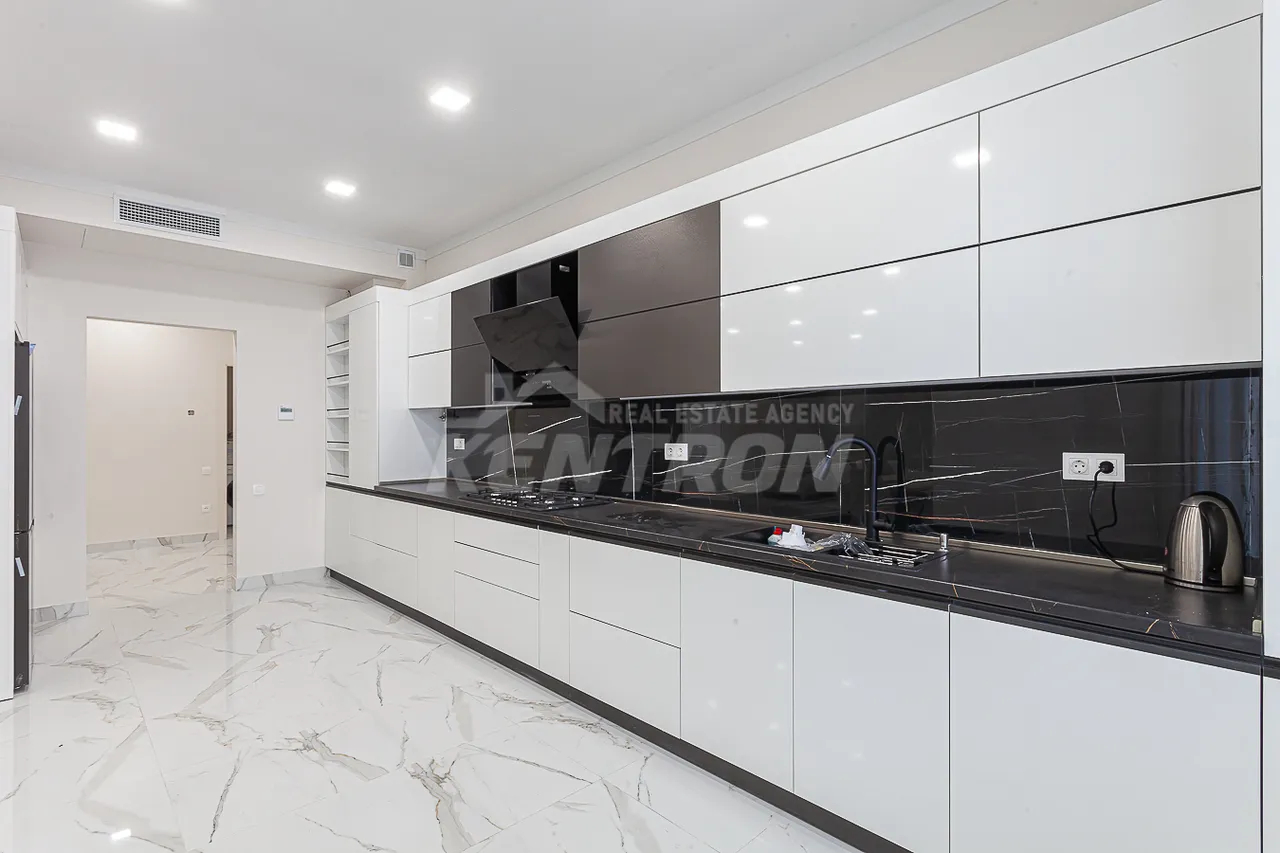 4 սենյականոց բնակարան վարձով Բուզանդի փող, Կենտրոն Երևան, 158867