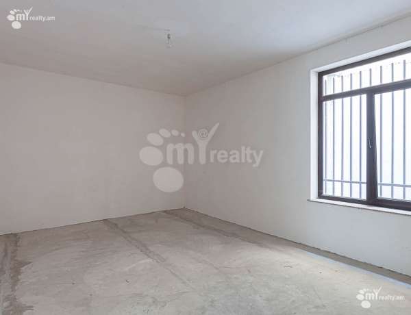 2-senyakanoc-bnakaran-vacharq-Yerevan-Center