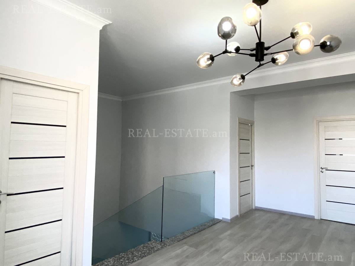 House for sale خیابان نازاربِکیان, آچاپنیاک ایروان, 127695