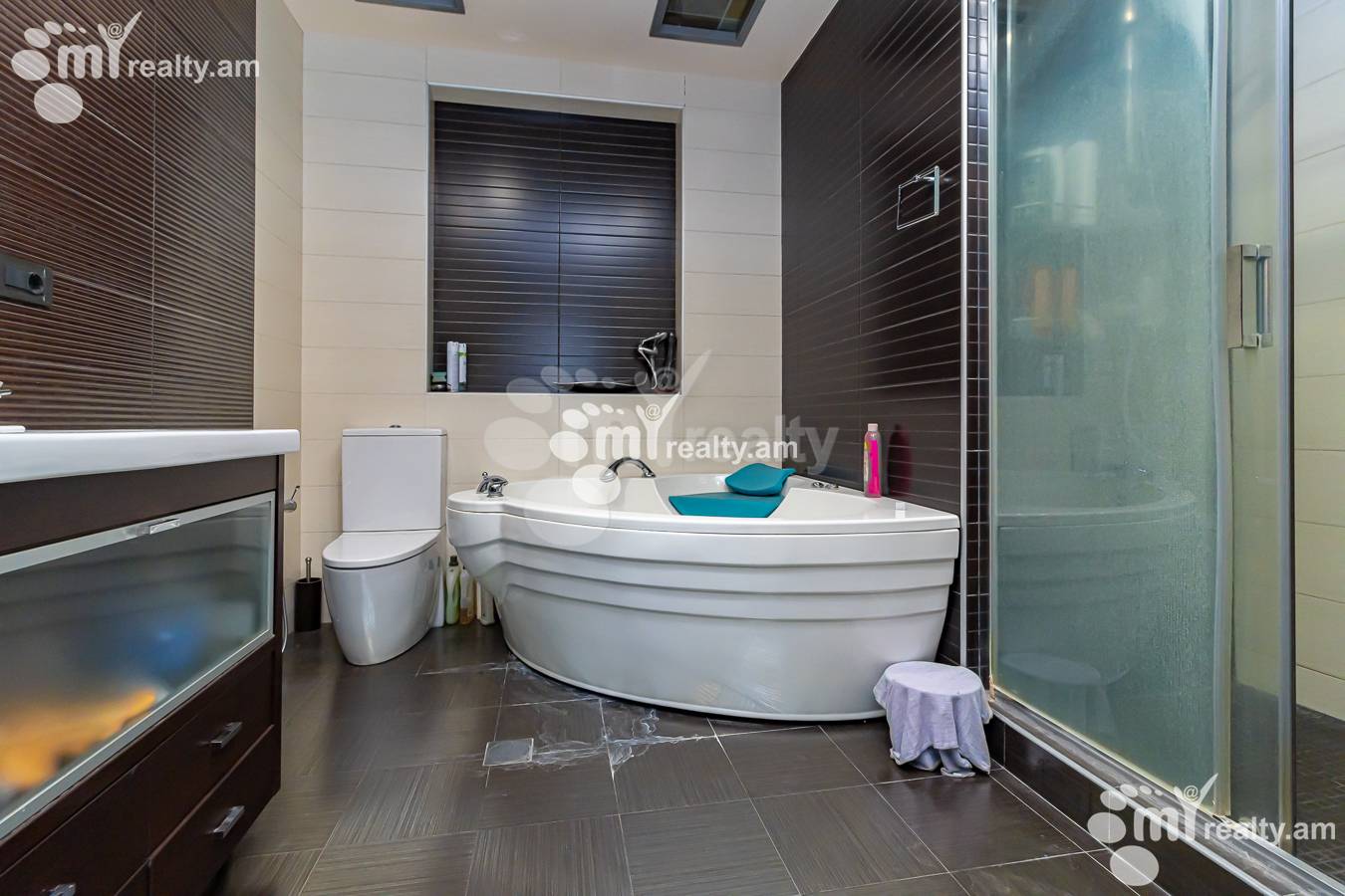 5 bedroom apartment for sale Teryan St, Center Yerevan, 139246