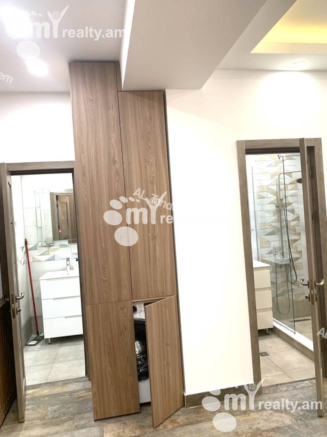 3 bedroom apartment for rent Koghbatsi St, Center Yerevan, 158580