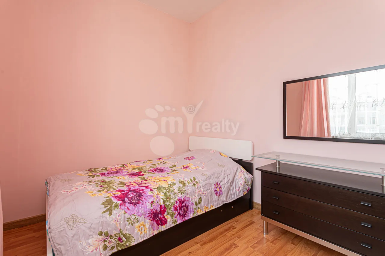5 bedroom apartment for rent Spendiaryan St, Center Yerevan, 158573