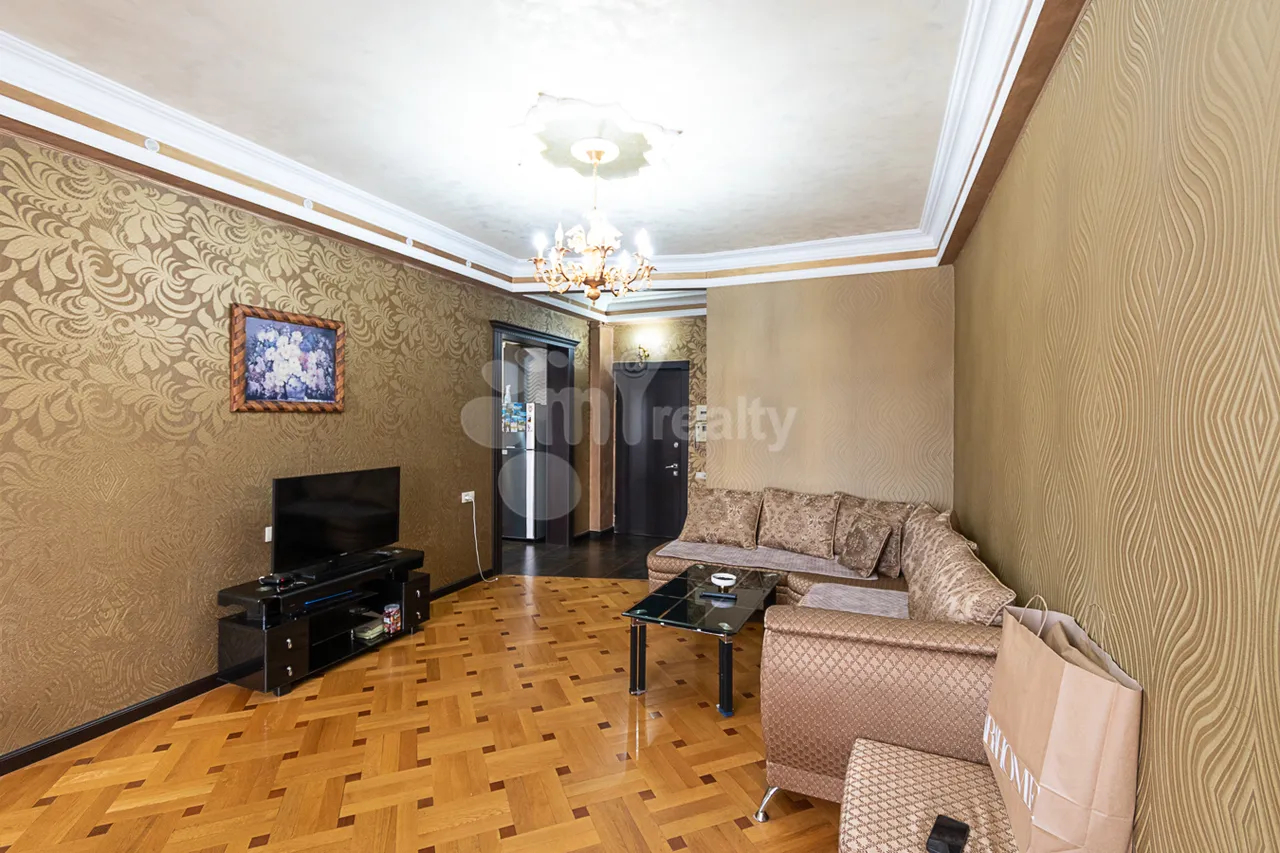 3 սենյականոց բնակարան  Հր.Քոչար փող, Արաբկիր Երևան, 160053