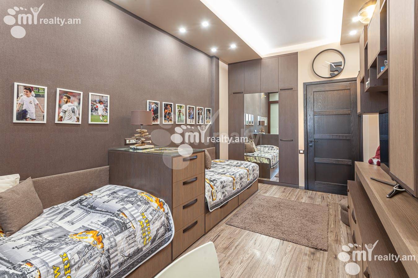 3 սենյականոց բնակարան  Դ. Դեմիրճյան փող, Կենտրոն Երևան, 154852