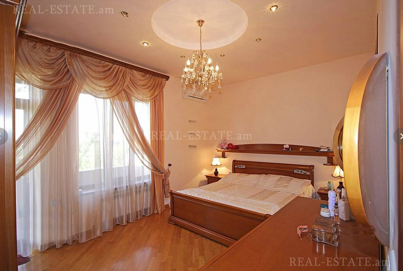 Առանձնատուն  Մայակ փ, Աբովյան Կոտայք, 121563