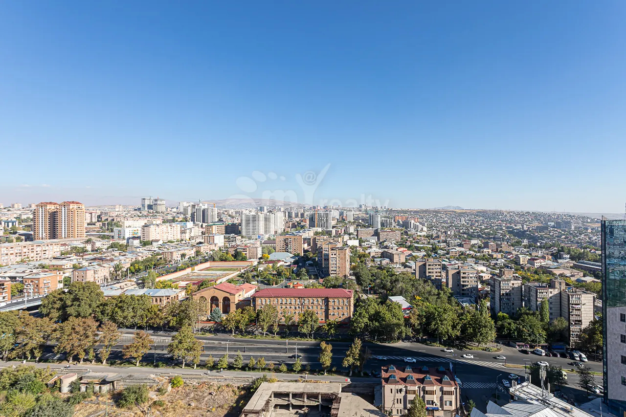 7 bedroom apartment for sale خیابان کومیتاس, عربگیر ایروان, 159055