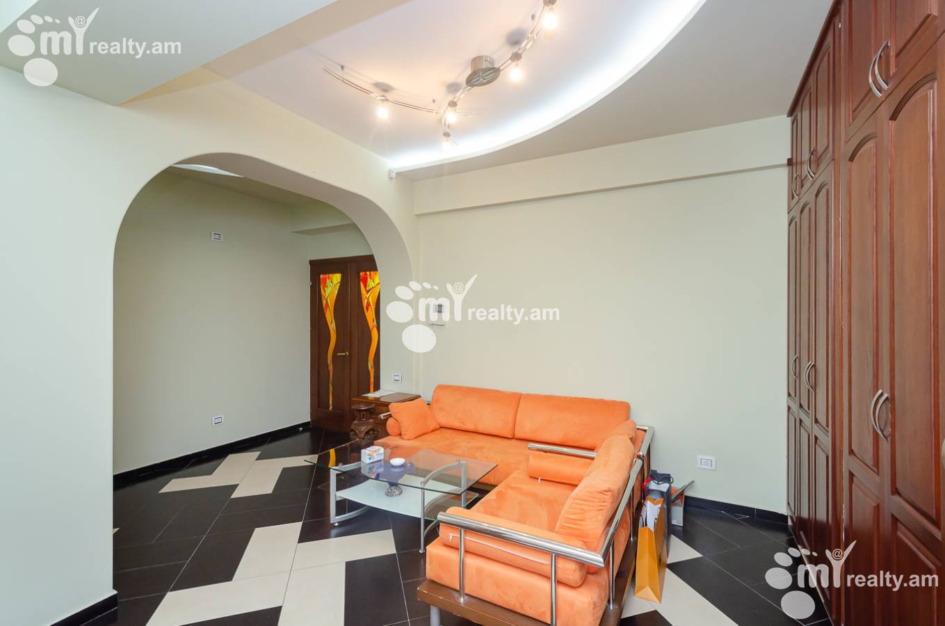 4 սենյականոց բնակարան վարձով Չայկովսկու փող, Կենտրոն Երևան, 154235