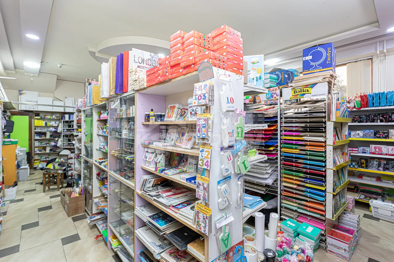 Commercial for sale خیابان هووناتان, مالاتیا - سِباستیا ایروان, 157401