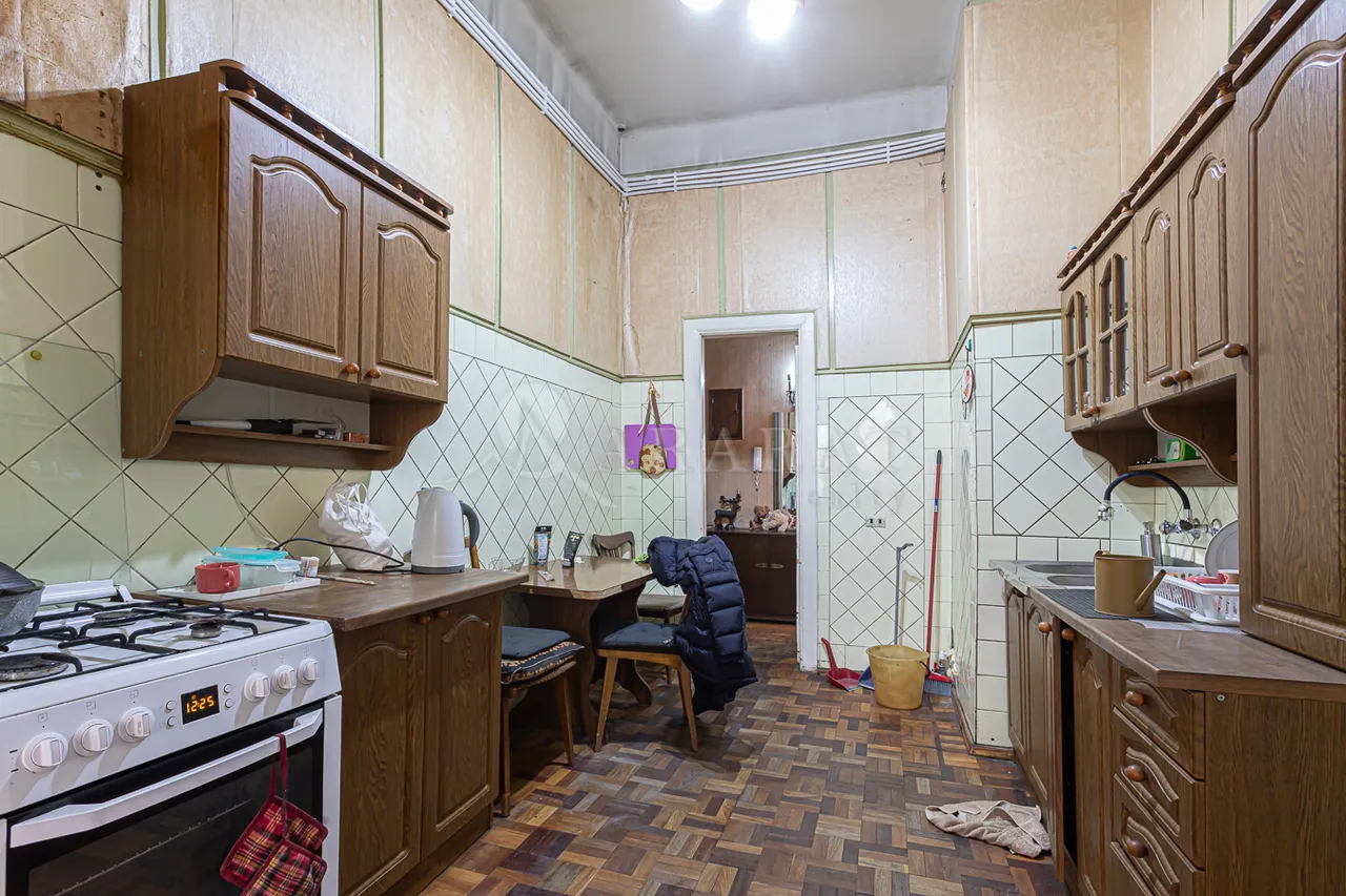 4 bedroom apartment for sale Isahakyan St, Center Yerevan, 158232