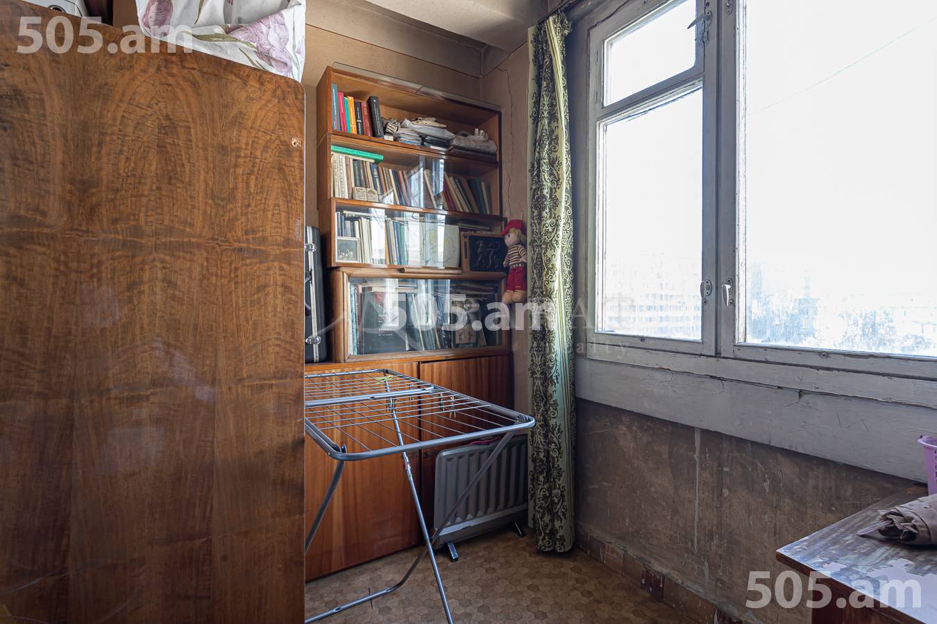 3 սենյականոց բնակարան  Նալբանդյան փող, Կենտրոն Երևան, 157025