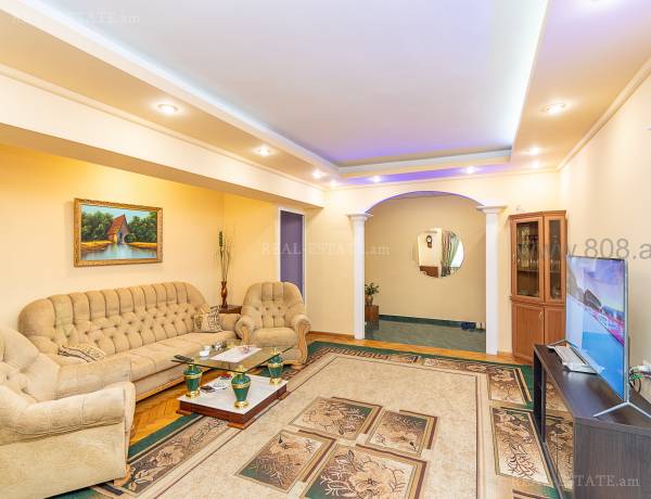 3-senyakanoc-bnakaran-vacharq-Yerevan-Center