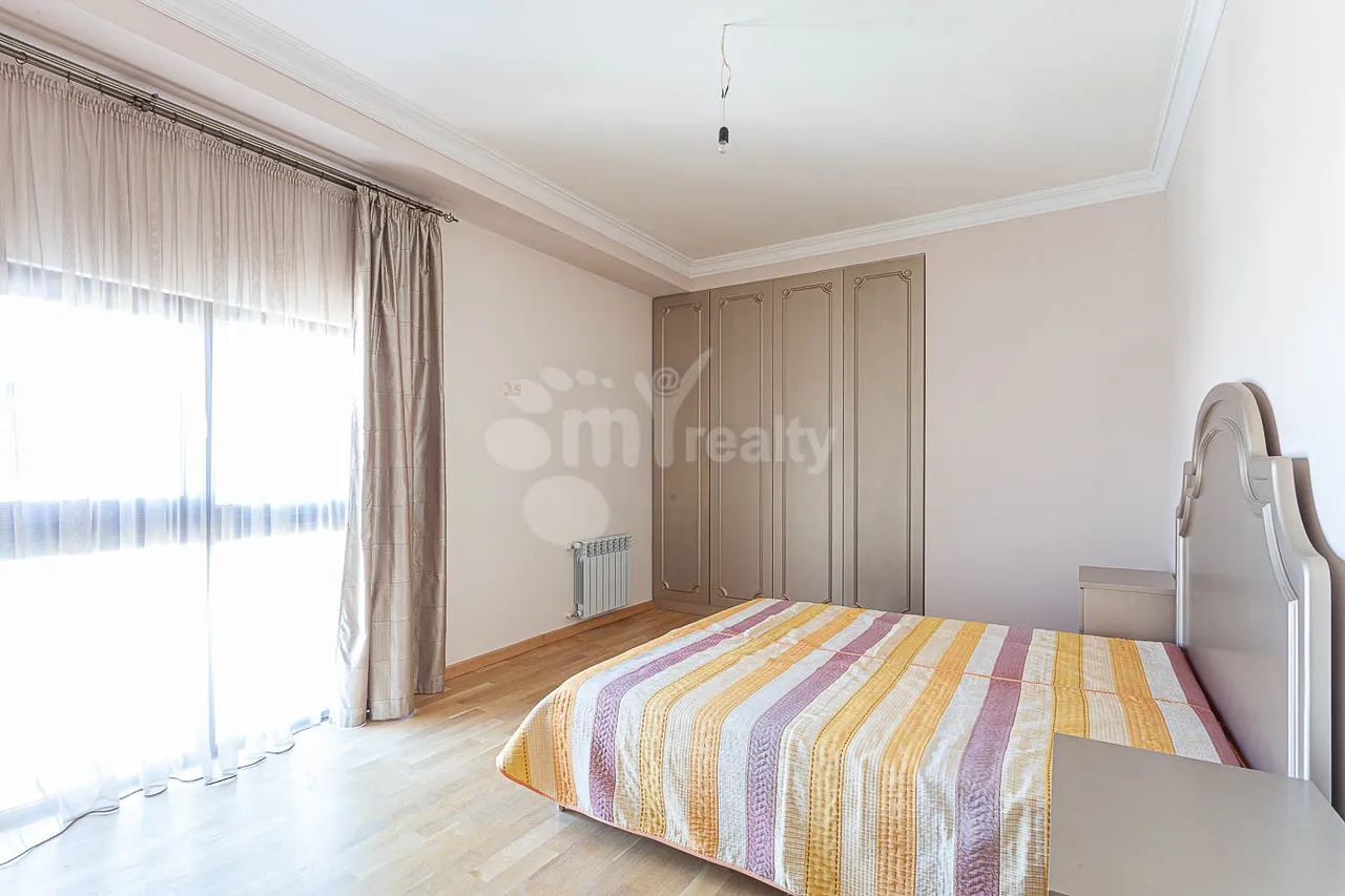 3 bedroom apartment for rent Keri St, Arabkir Yerevan, 159019
