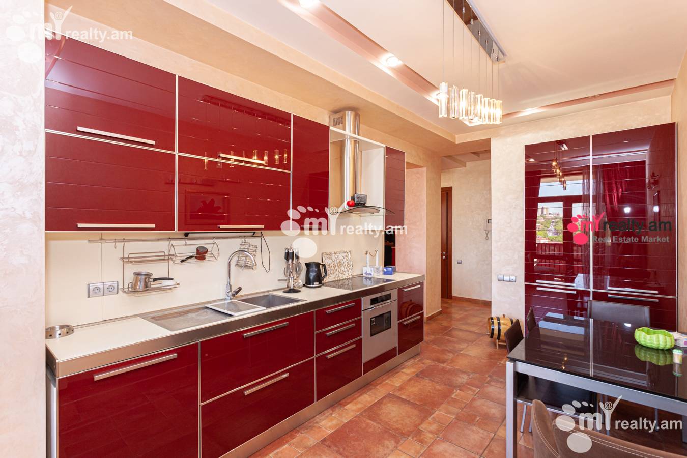 4 սենյականոց բնակարան  Սարմենի փող, Կենտրոն Երևան, 134369