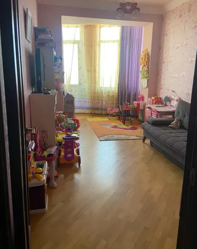 4 bedroom apartment for sale Komitas Ave, Arabkir Yerevan, 161846