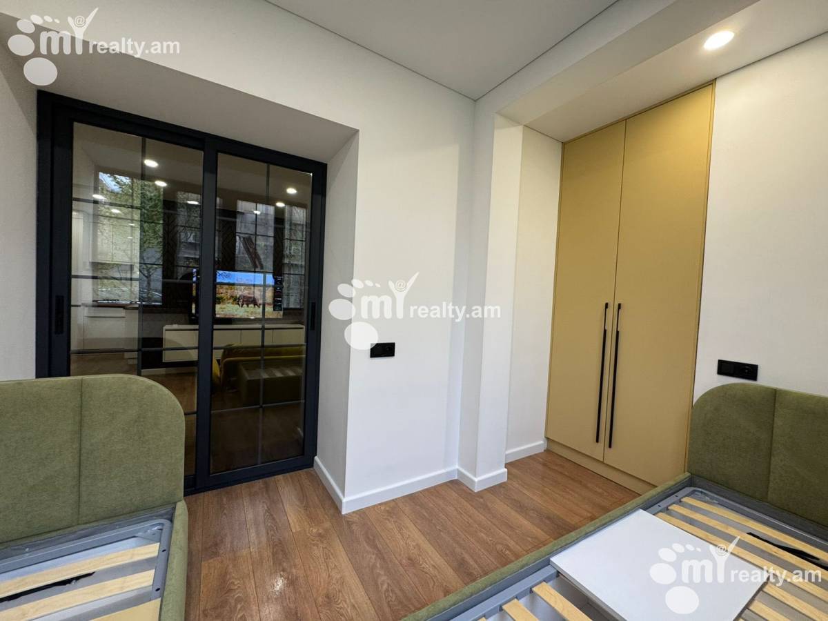 2 bedroom apartment for sale خیابان فوچیک, آچاپنیاک ایروان, 160181