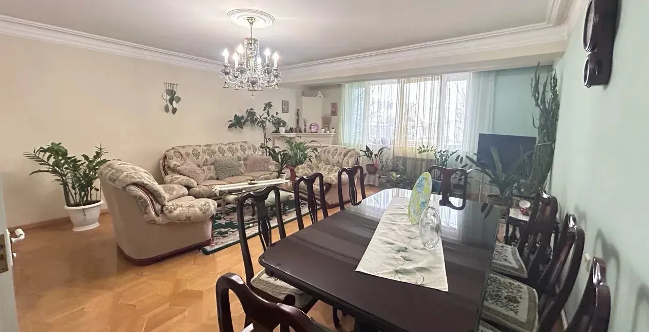 3 bedroom apartment for sale خیابان برادران اوربِلی, عربگیر ایروان, 159125
