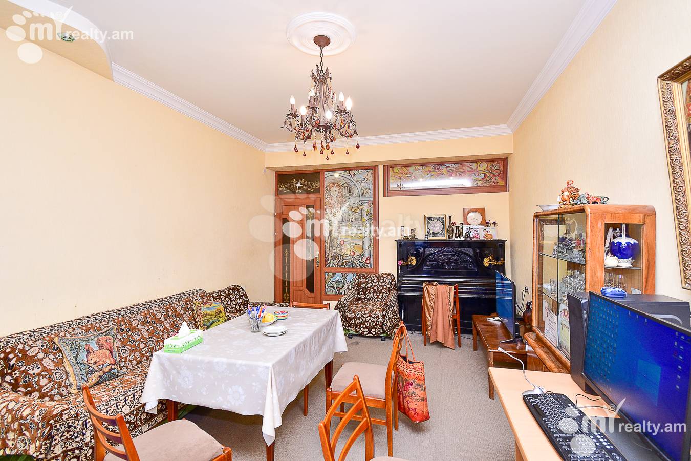3 bedroom apartment for sale Antarayin St, Center Yerevan, 146938