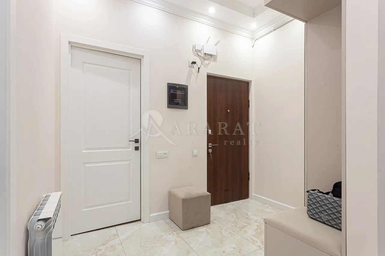 3 bedroom apartment for sale خیابان میکویان, داوتاشِن ایروان, 157185