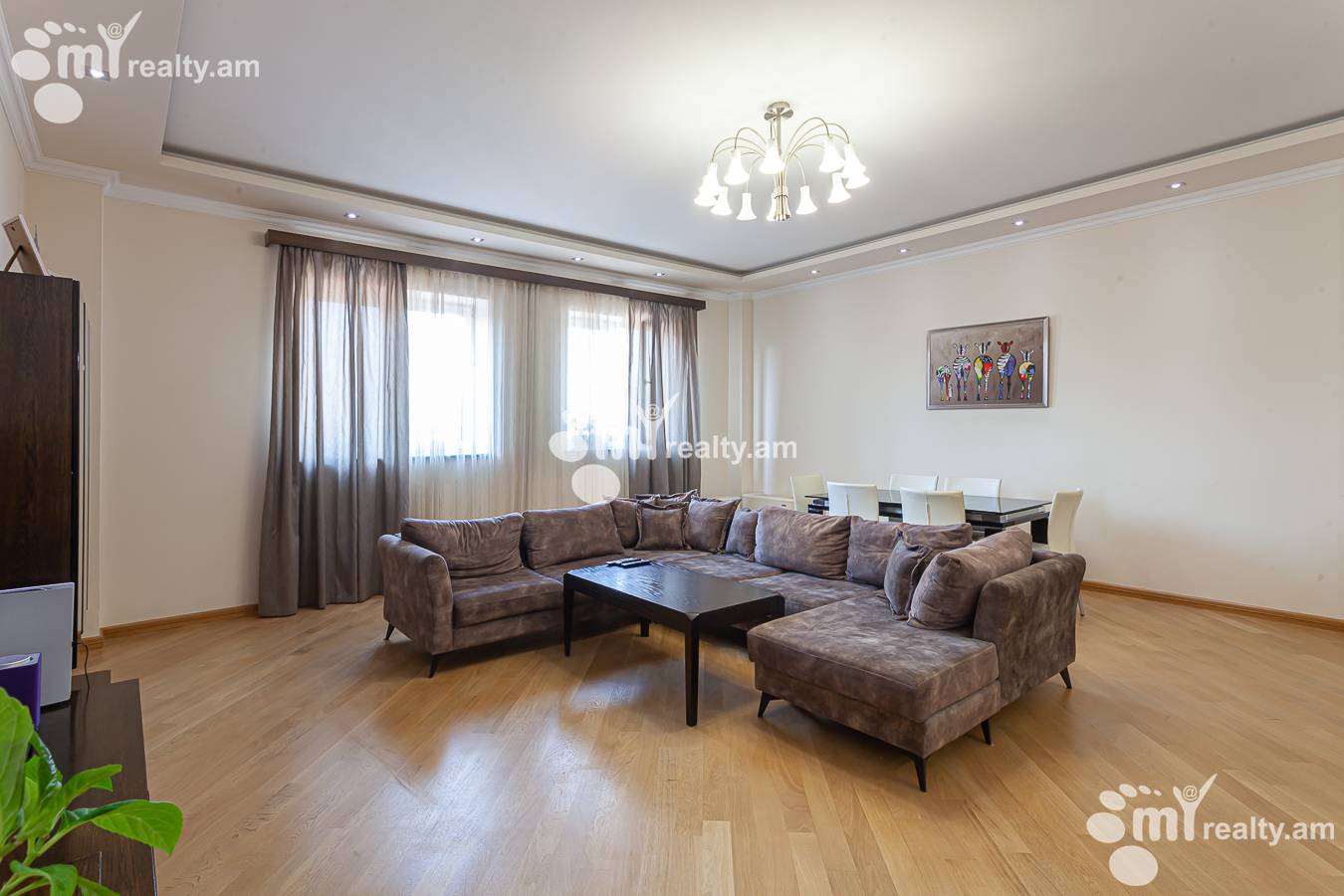 3 bedroom apartment for sale Aram St, Center Yerevan, 152540
