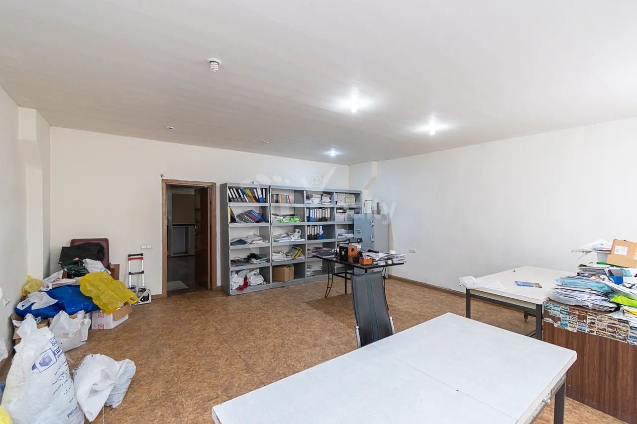 Commercial property for sale Fuchik St, Ajapnyak Yerevan, 160372