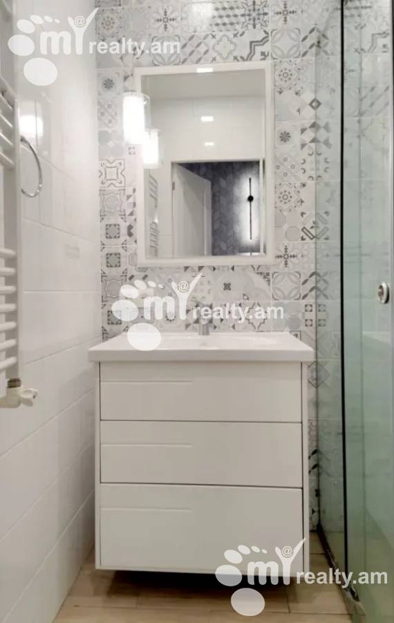 3 bedroom apartment for rent خیابان ن. تیگریانیان, عربگیر ایروان, 161161