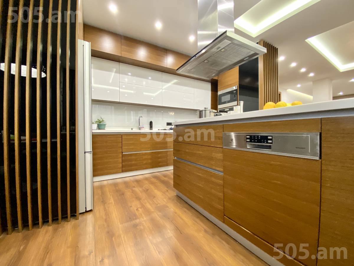 Купить 5 комнатную квартиру Царав Ахбюр ул., Аван Ереван, 116089