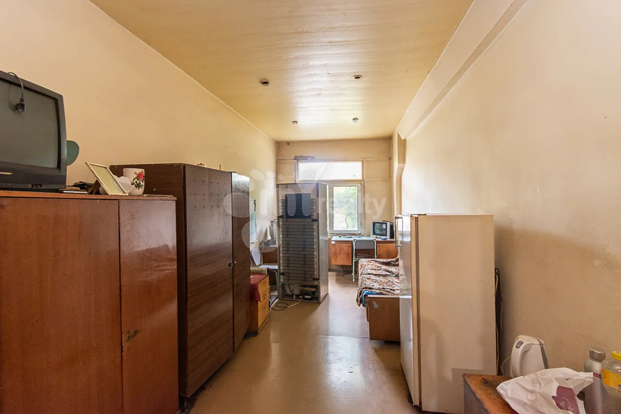 Commercial property for sale Fuchik St, Ajapnyak Yerevan, 160372