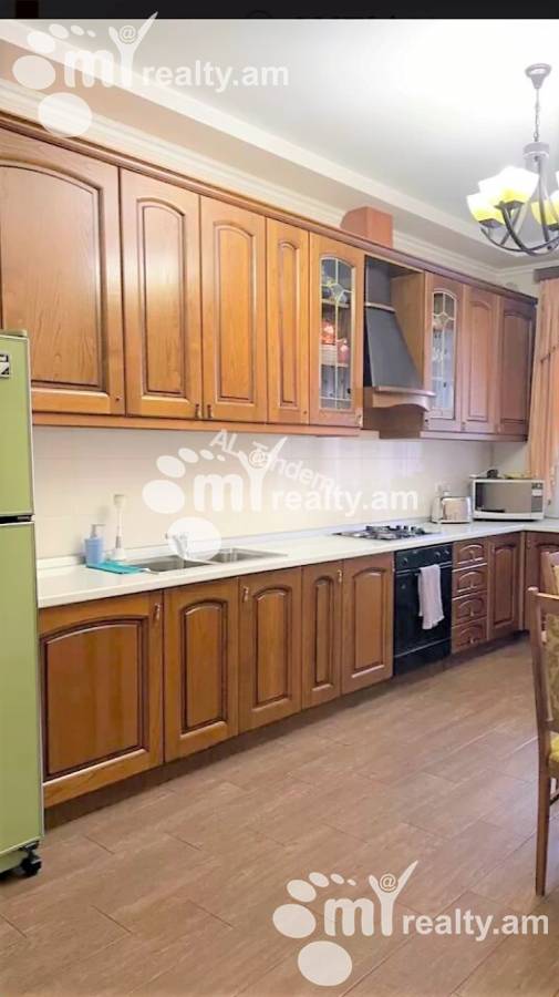 4 bedroom apartment for sale Aram St, Center Yerevan, 129127