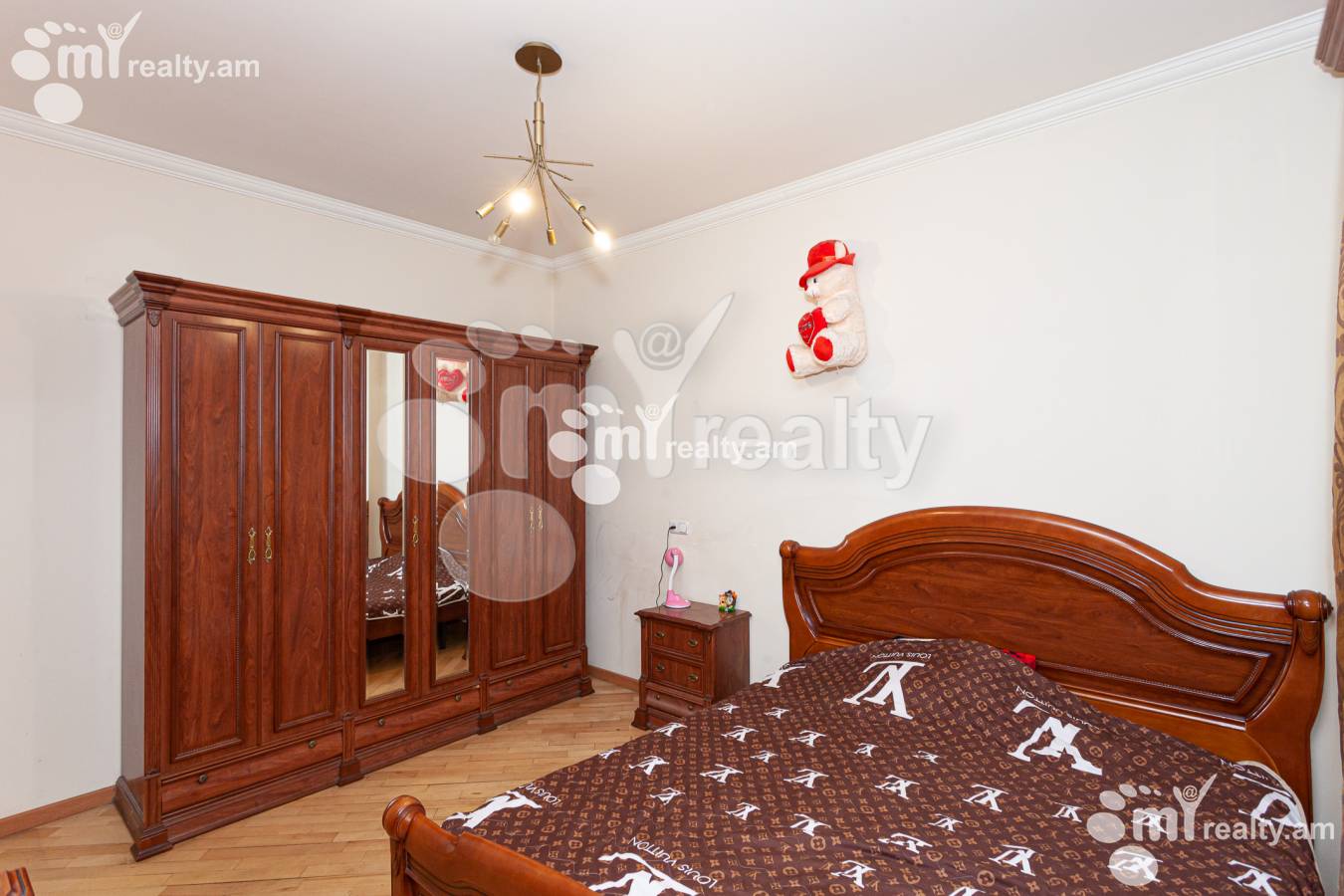 3 սենյականոց բնակարան  Արգիշտի փող, Կենտրոն Երևան, 134645