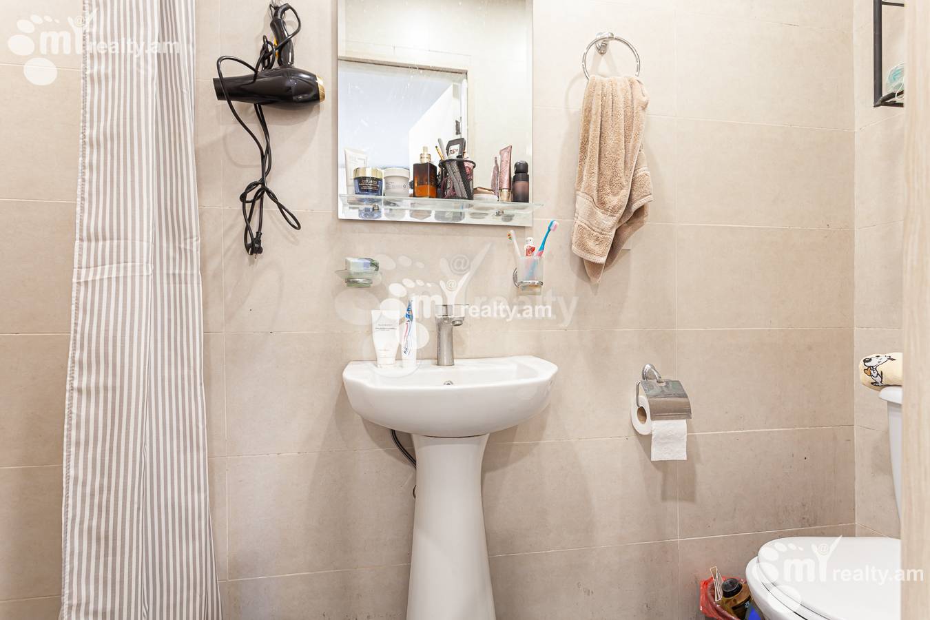 House for sale Fizkulturnikner St, Center Yerevan, 155757