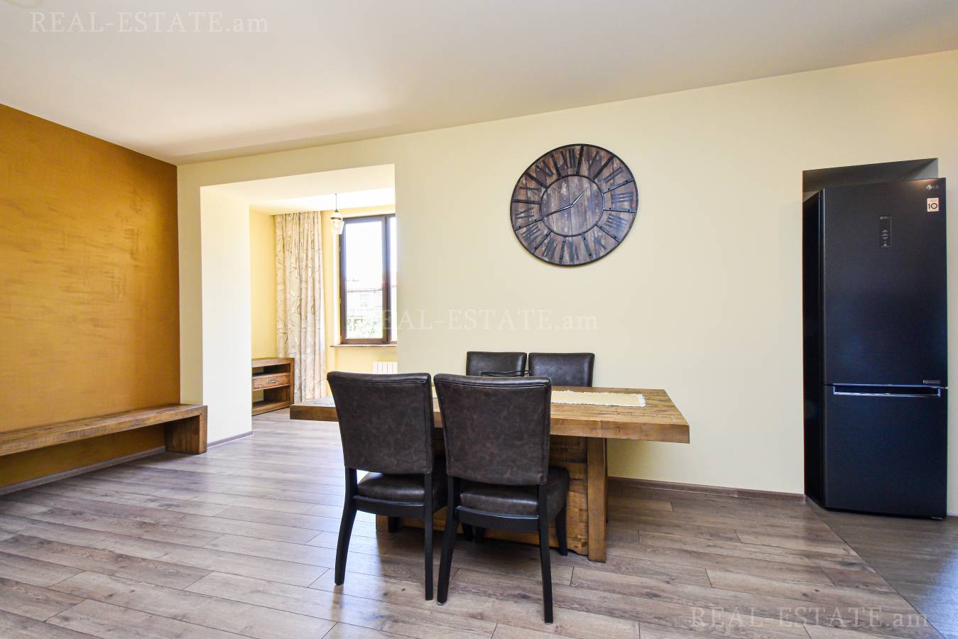 4 սենյականոց բնակարան  Կոմիտասի պող, Արաբկիր Երևան, 122871