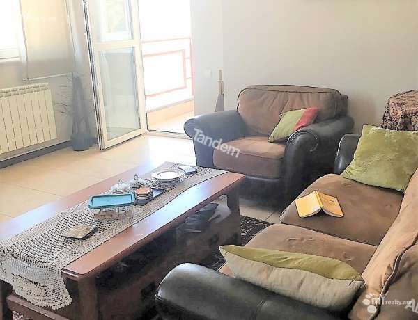 3-senyakanoc-bnakaran-vacharq-Yerevan-Center