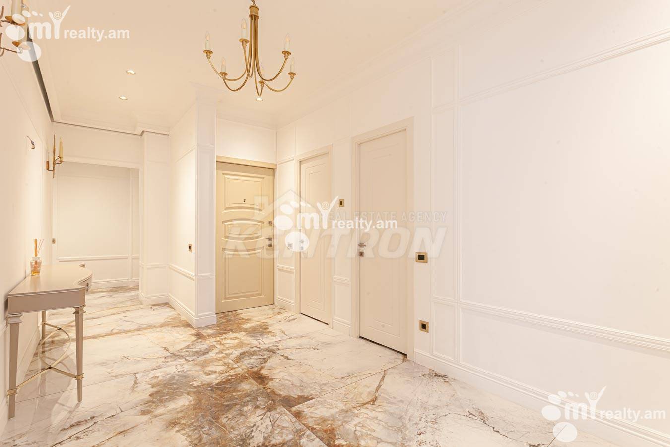 4 սենյականոց բնակարան  Բուզանդի փող, Կենտրոն Երևան, 155152