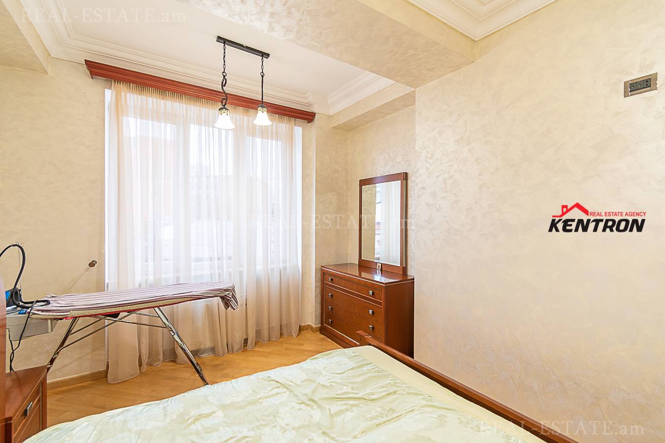 4 bedroom apartment for sale Abovyan St, Center Yerevan, 130137