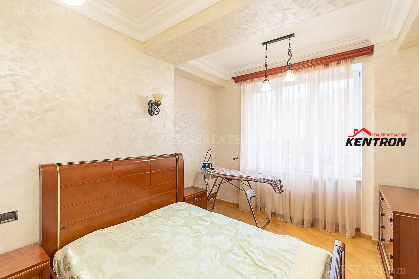 4 bedroom apartment for sale Abovyan St, Center Yerevan, 130137