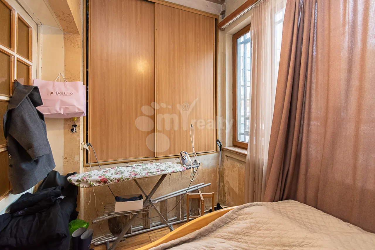 2 bedroom apartment for sale خیابان موسکوویان, مرکز شهر ایروان, 160190