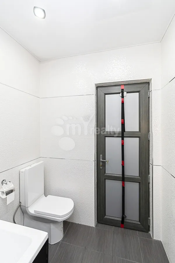 4 bedroom apartment for rent Aram St, Center Yerevan, 159129
