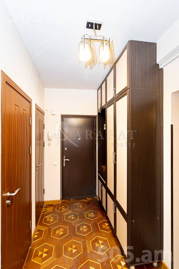 Купить 2 комнатную квартиру Е. Кочар ул, Центр Ереван, 154619