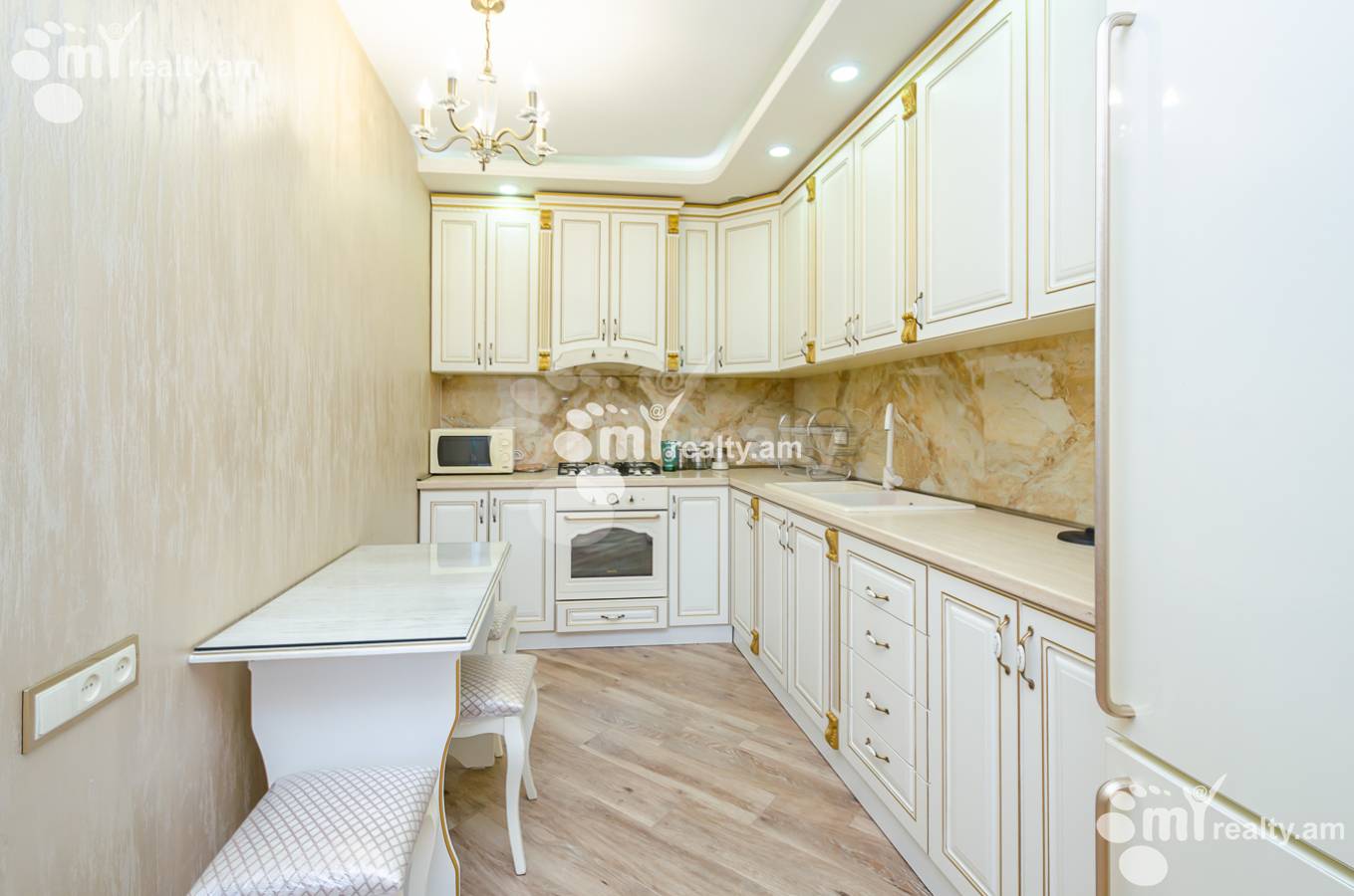 3 bedroom apartment for rent Koghbatsi St, Center Yerevan, 153193