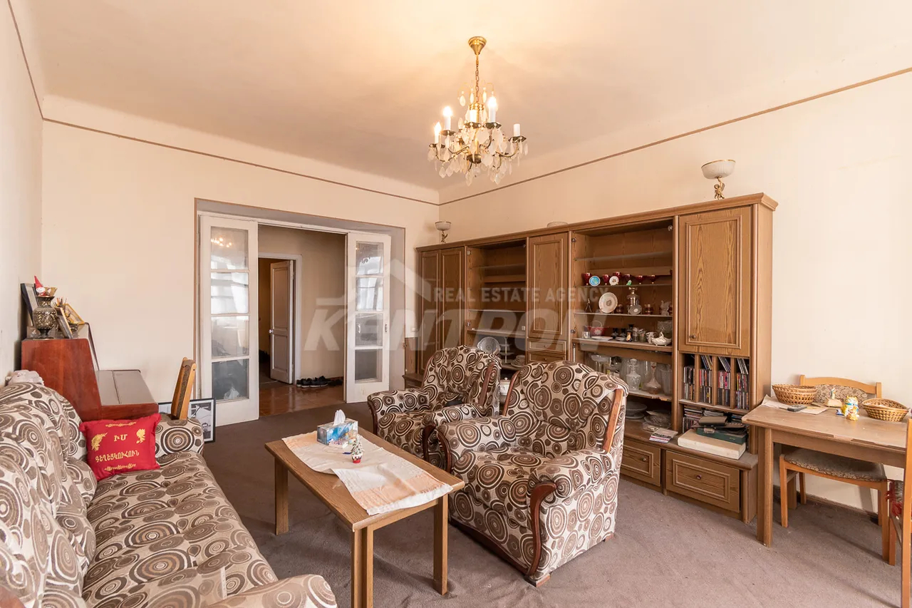 3 bedroom apartment for sale Baghramyan Ave (Kentron), Center Yerevan, 158942