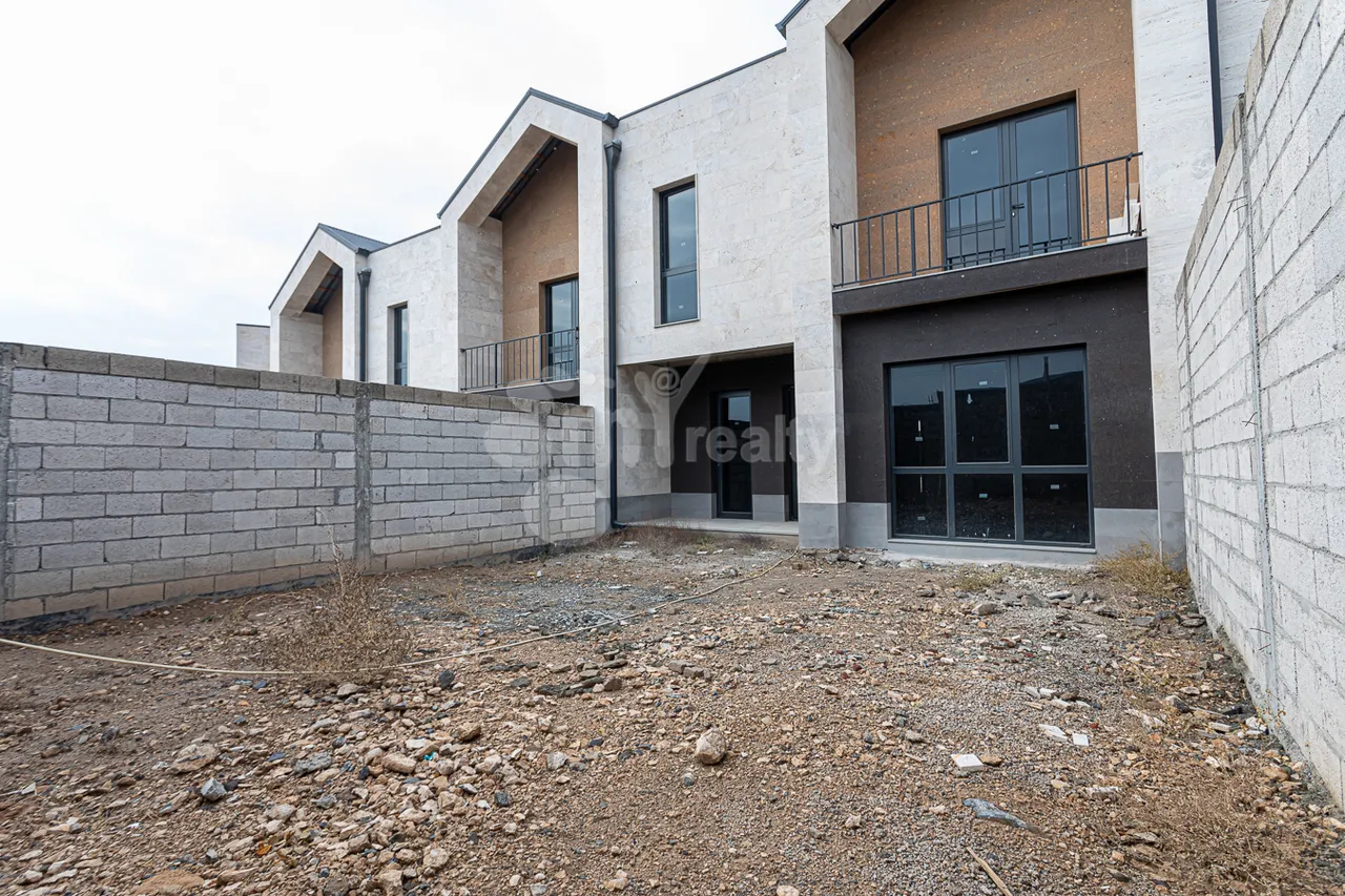 House for sale G 1 dis., Adjapnyak Yerevan, 160080