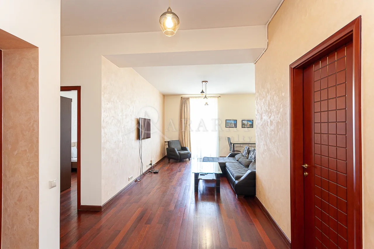 3 bedroom apartment for rent Tamanyan St, Center Yerevan, 158976