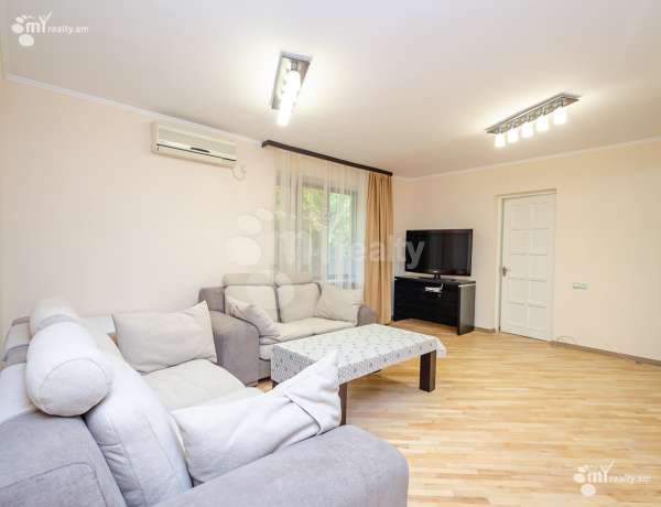 3-bedroom/apartment-for-rent/Mashtots+Ave/Center/Yerevan