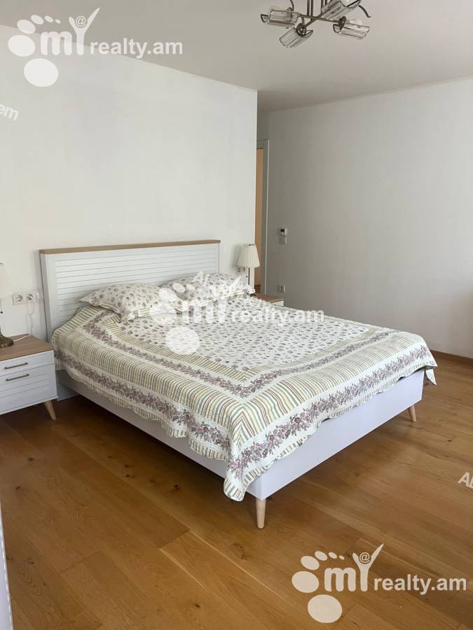 3 bedroom apartment for sale خیابان مامیکونیانتس, عربگیر ایروان, 158201