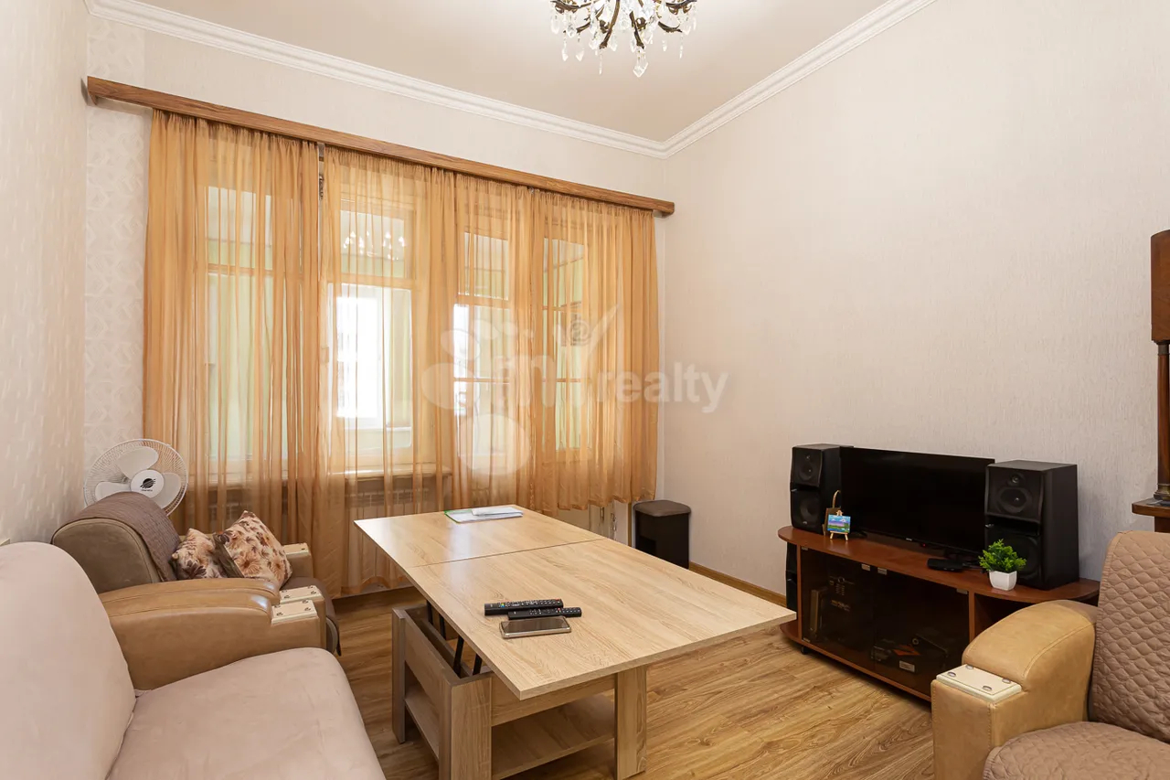 Купить 2 комнатную квартиру Терян ул, Центр Ереван, 159868