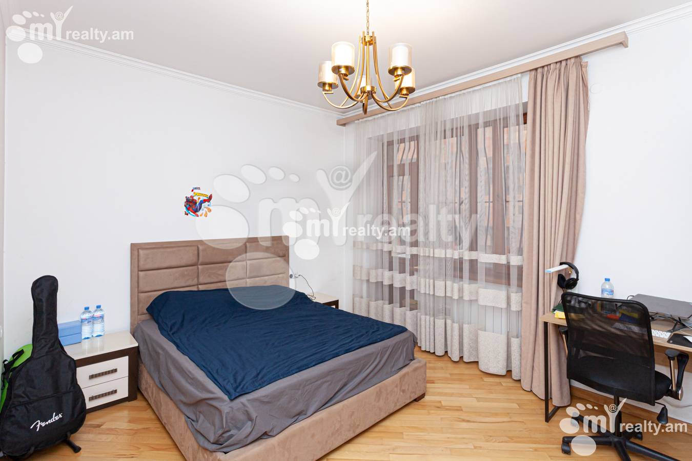Снять 4 комнатную квартиру Аргишти ул, Центр Ереван, 135165