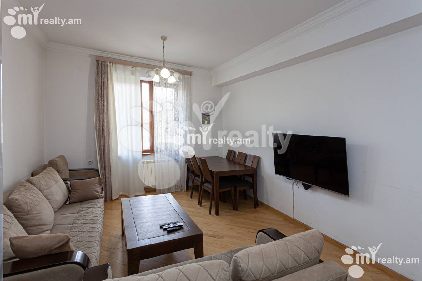 Снять 4 комнатную квартиру Аргишти ул, Центр Ереван, 135165