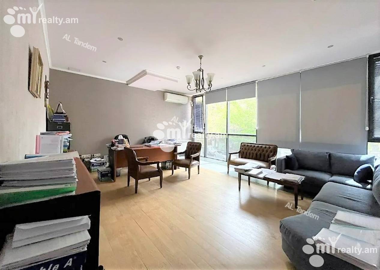 Купить коммерческoе помещение Анрапетутян ул, Центр Ереван, 138603