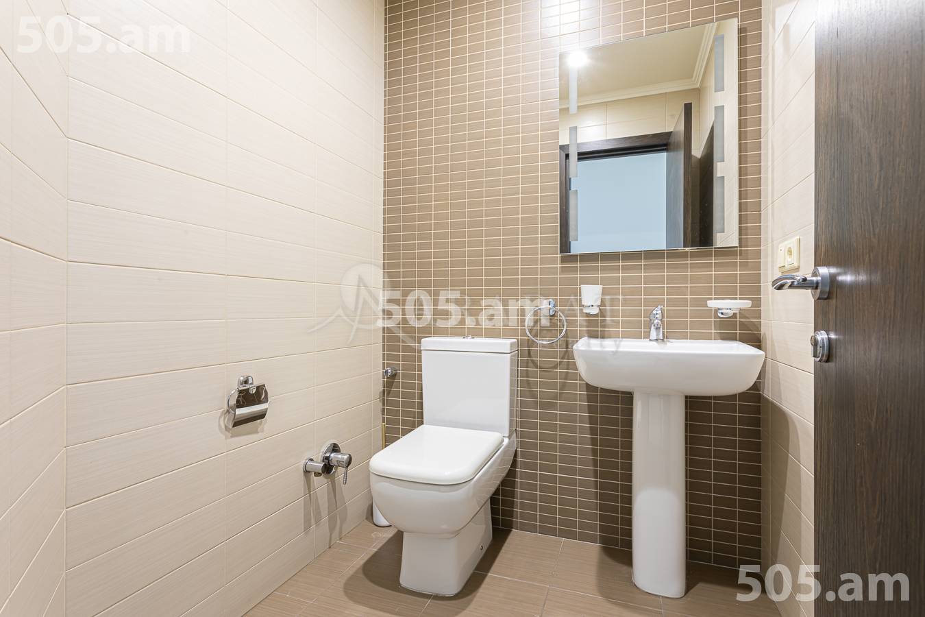 3 bedroom apartment for rent Aram St, Center Yerevan, 156278