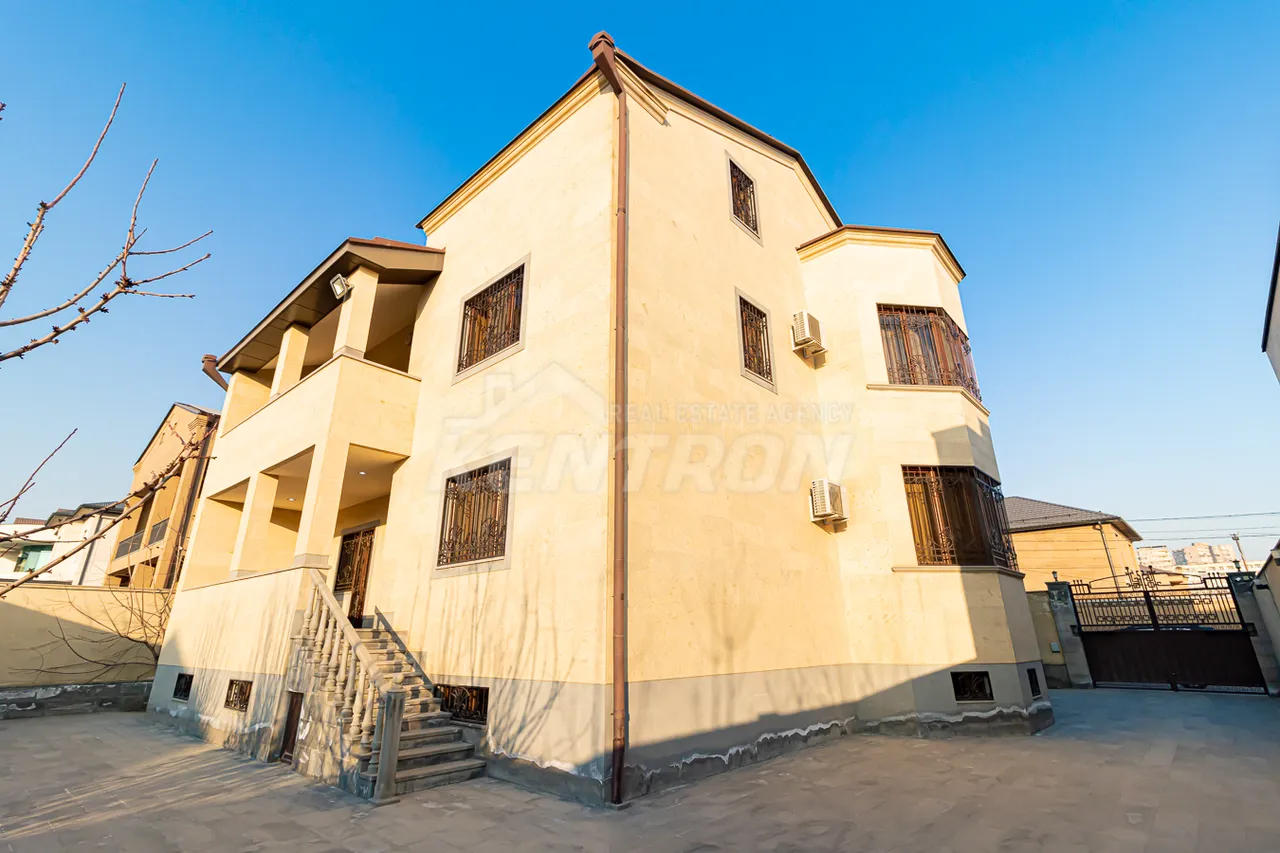 House for sale G 1 dis., Adjapnyak Yerevan, 159066